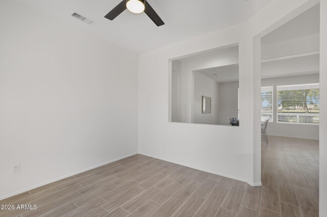 Building Photo - 22408 N Las Vegas Dr