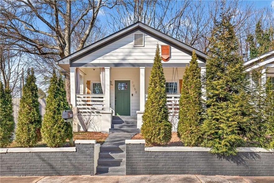 Building Photo - 1059 Fortress Ave SW