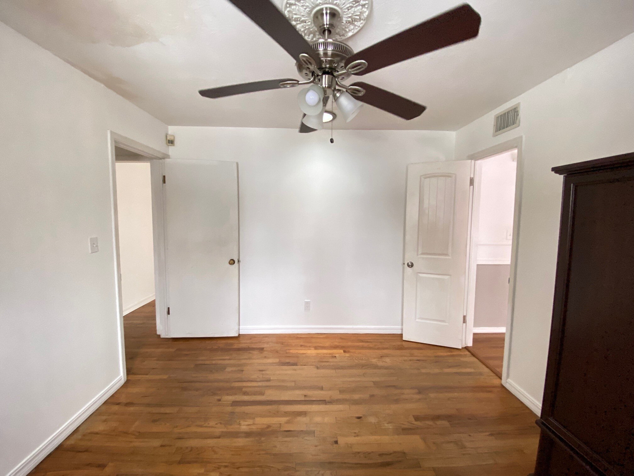 Building Photo - 5414 S Land Ave