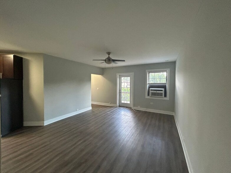 Building Photo - 730 Judson Ave