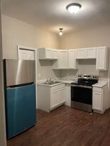 Building Photo - 6804 S Sangamon St