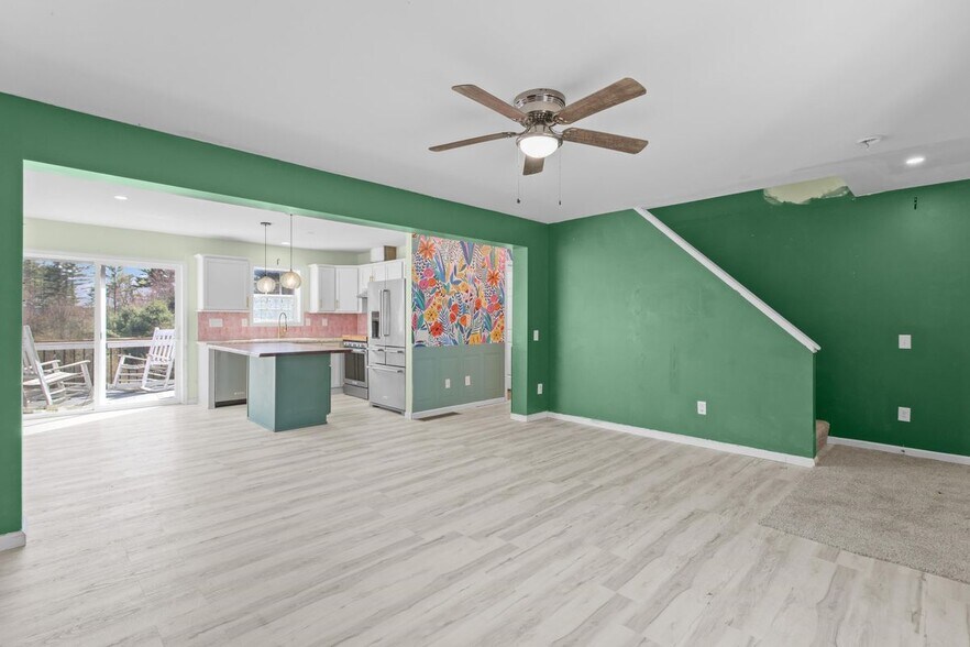 Building Photo - 7 Pheasant