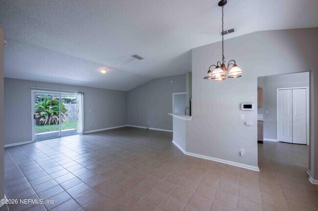 Building Photo - 570 Manship Dr