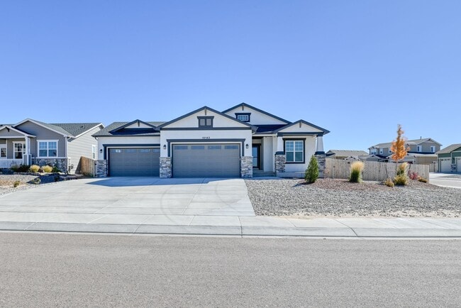 Primary Photo - Corner Lot Rancher Located in Paint Brush ...