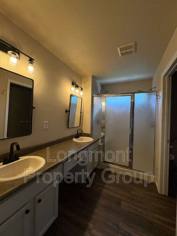 Building Photo - 1404 Tonkin Pl