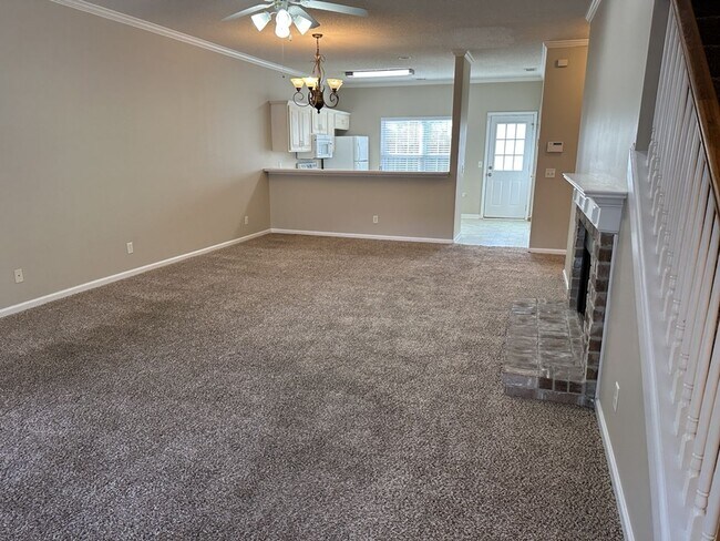 Building Photo - 7 Crossings Dr