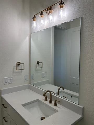 Building Photo - 5533 Woodland Hill