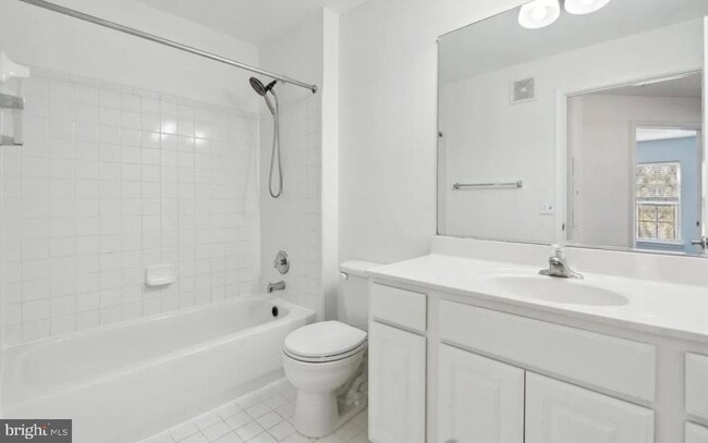 Building Photo - 4151 Castlecary Ln