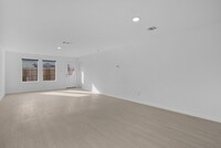 Building Photo - 7316 Green Sapphire