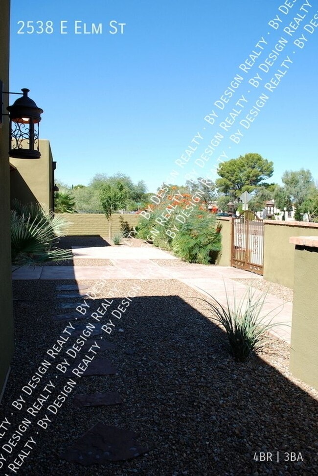 Building Photo - Blenman Elm 4 Bed 3 Bath Custom Home