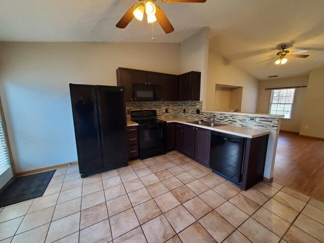 Building Photo - 1803 Canopy Ln