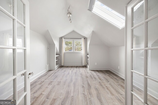 Building Photo - 193 Feld Ave