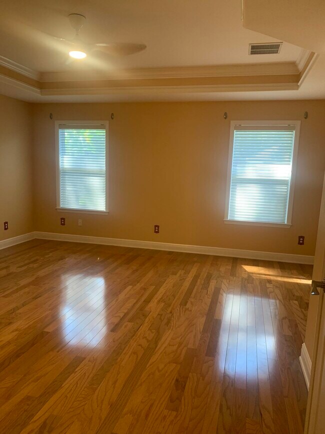 Building Photo - 4716 Plantation View Dr