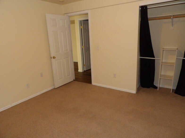Building Photo - 875 Aspenglow Ln