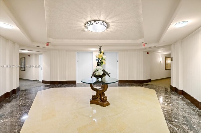 Building Photo - 19501 W Country Club Dr