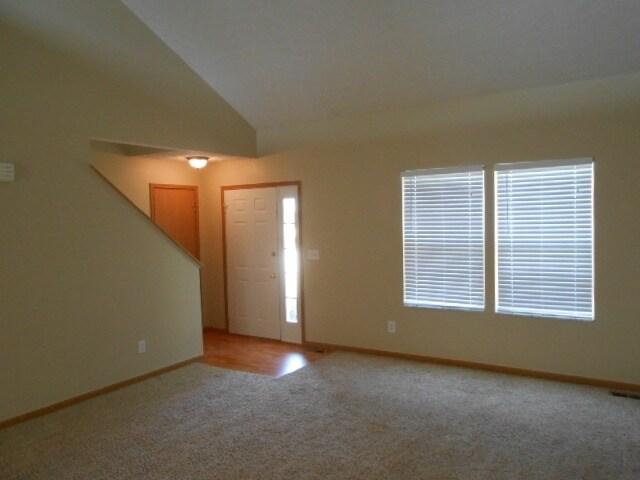 Building Photo - 79 Brooksedge Dr E