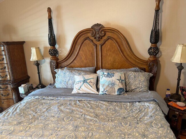 Building Photo - 409 Fernandina St