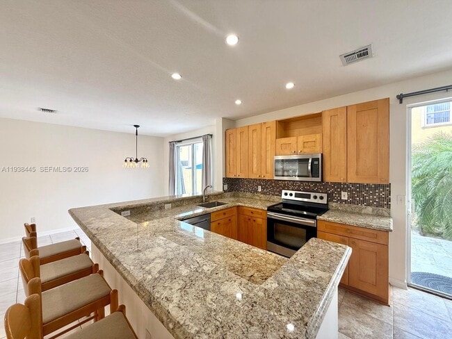 Building Photo - 1355 NW 154th Ln