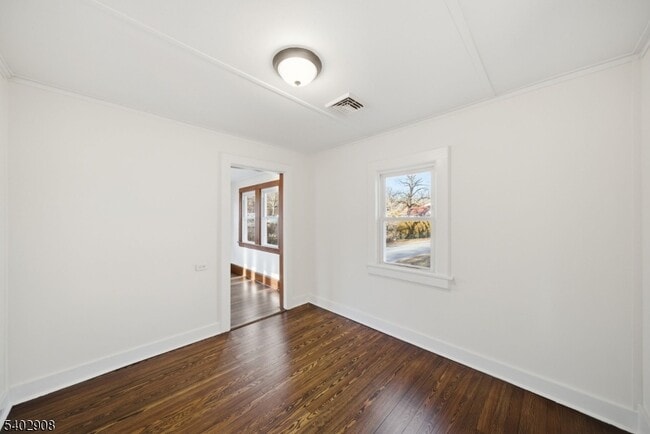 Building Photo - 75 Lakeview Terrace