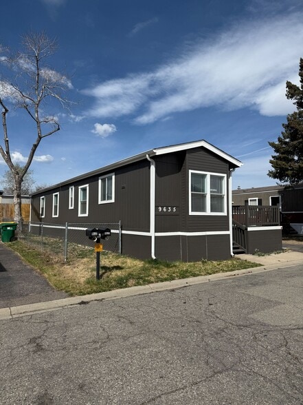 Building Photo - 9635 Gull St