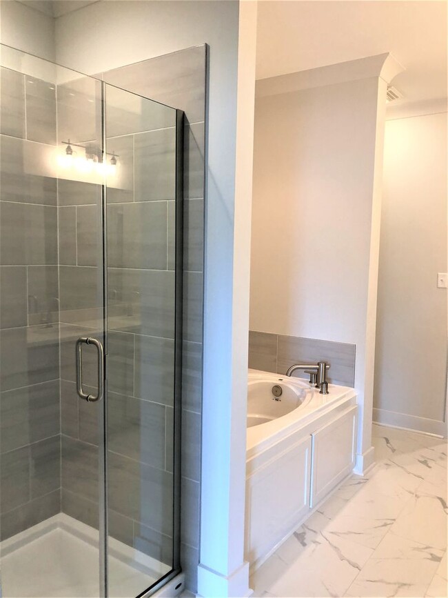 Building Photo - 2 Bedroom NEW Construction off Old Jeffers...