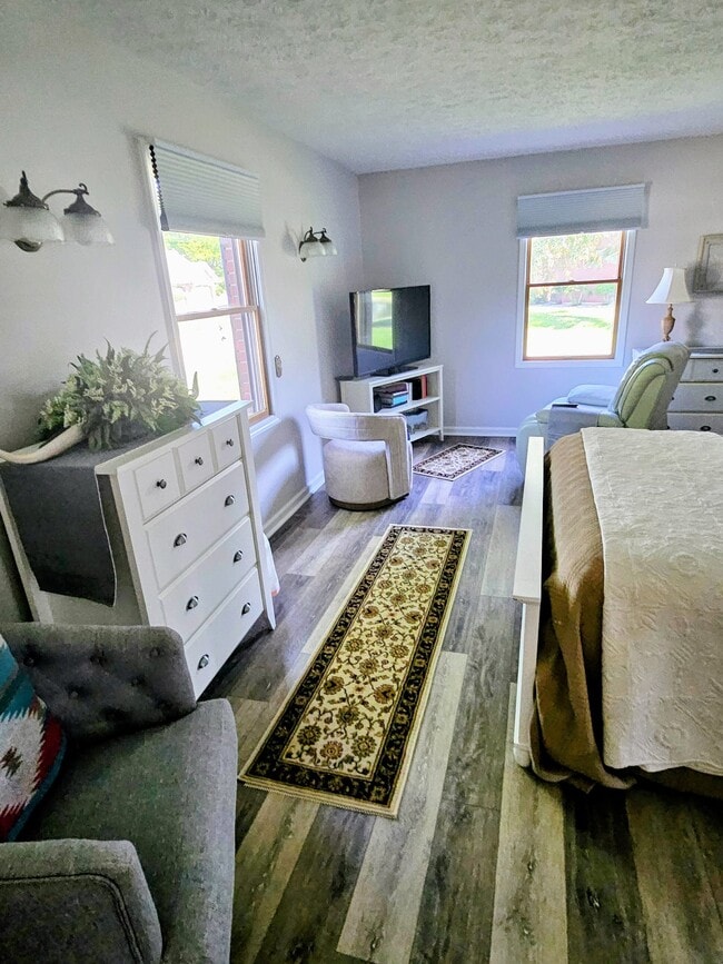 Building Photo - 606 Ravens Lake Dr