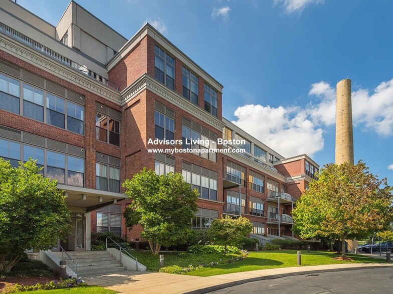 Building Photo - 156 Porter St