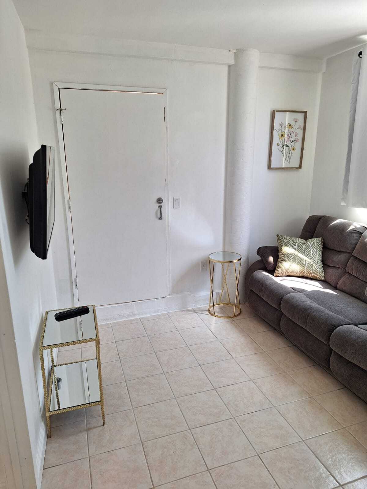 Building Photo - 4361 Camero Ave