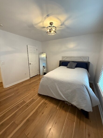 Building Photo - 2733 Crosswinds Dr