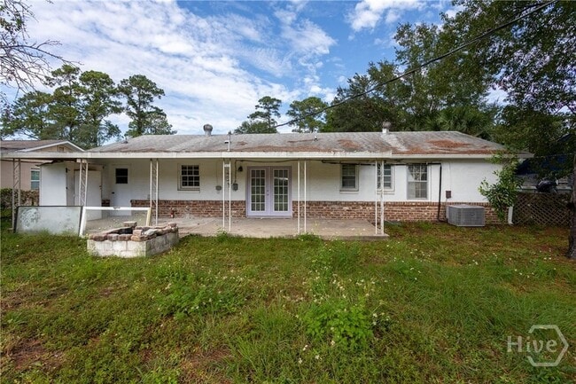 Building Photo - 5 Ossabaw Rd