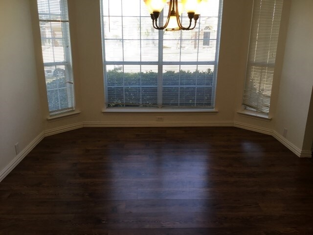 Building Photo - 1125 Highland Station Dr