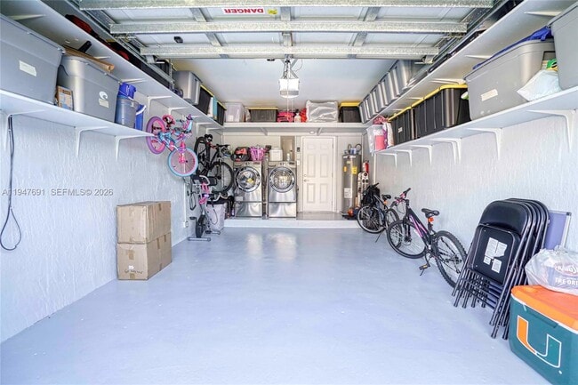 Building Photo - 1261 Presidio Dr