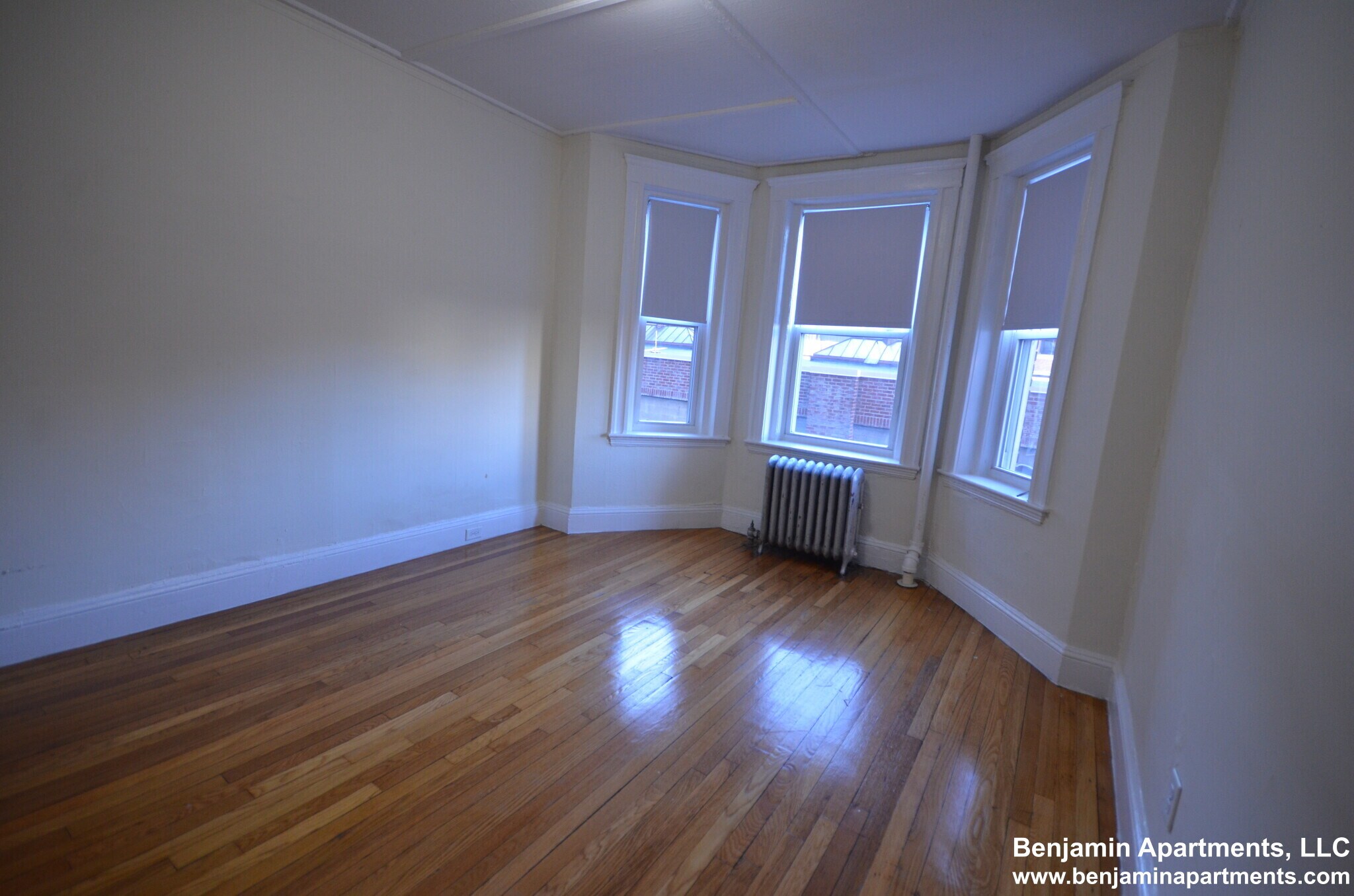 Building Photo - 11 Boylston St