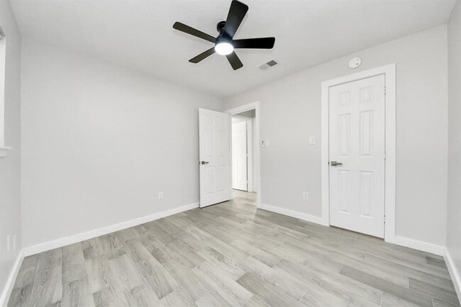 Building Photo - 13506 Cologne Dr