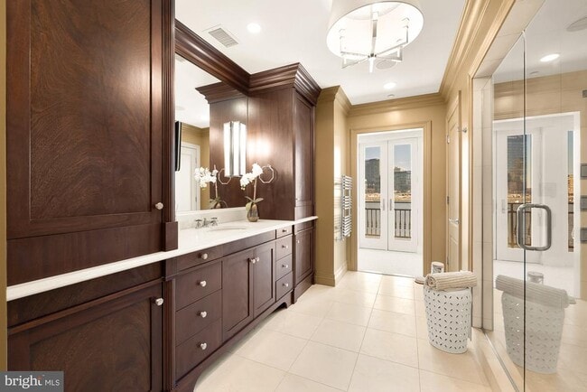 Building Photo - 622 Ponte Villas N