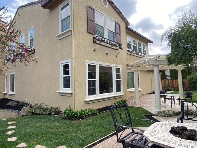 Building Photo - 3603 Fieldview Ct