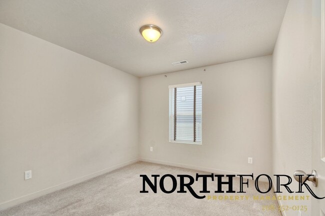 Building Photo - Charming Home for Rent in Caldwell