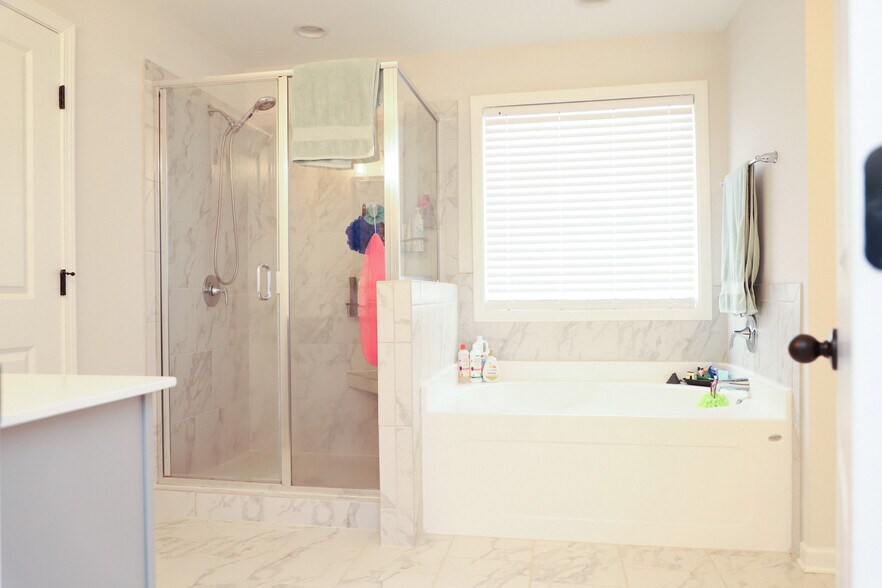 Building Photo - 810 Tiger Trl