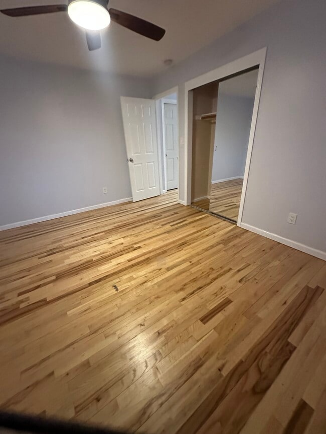 Building Photo - 163 Latham Rd