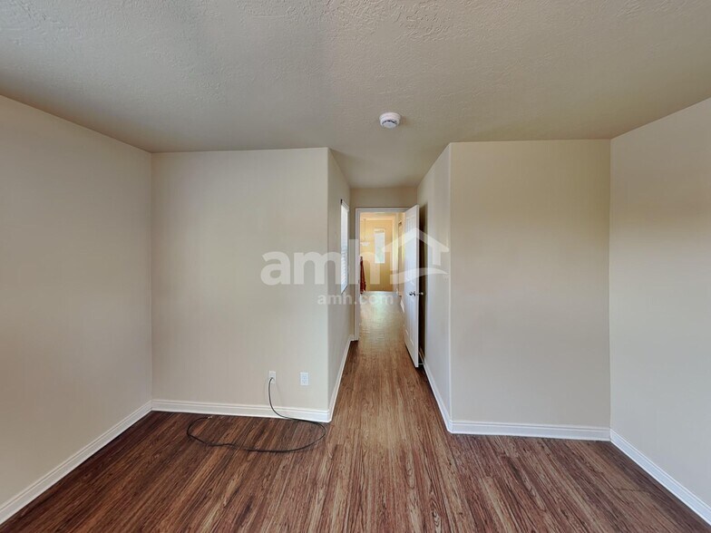 Building Photo - 841 Wilstead Dr