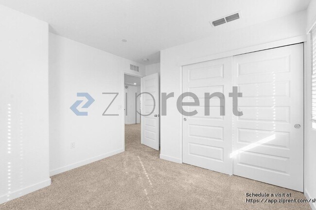 Building Photo - 10365 Bayson Wy