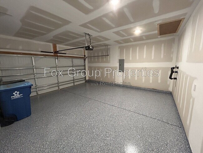 Building Photo - 8236 McCormick St