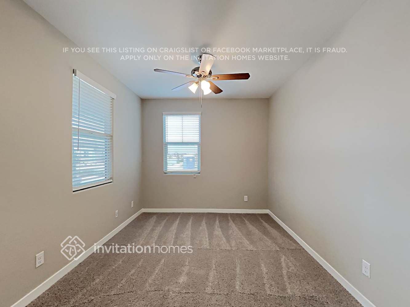 Building Photo - 18841 W Canterbury Dr