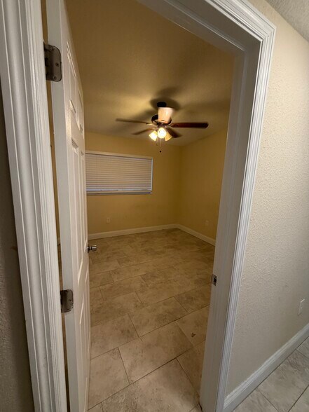 Building Photo - 3125 NW 2nd St