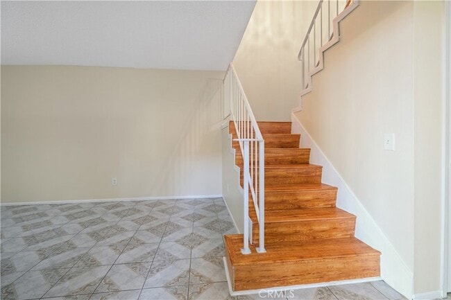 Building Photo - 1650 S Campus Ave