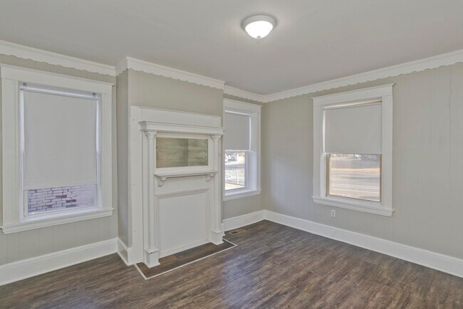 Building Photo - 116 Fort Pleasant Ave