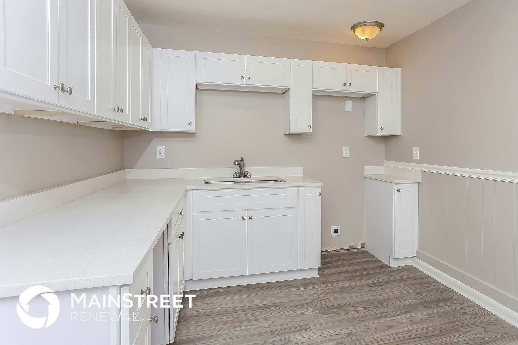 Building Photo - 2858 Spruce Point Rd