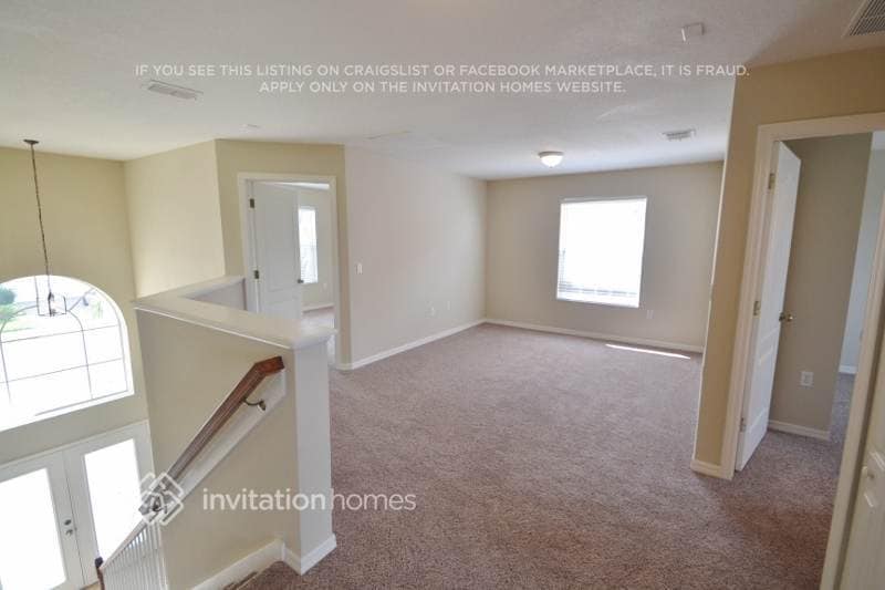 Building Photo - 12905 Grovehurst Ave