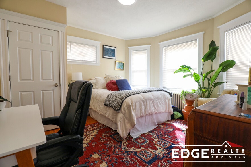 Building Photo - 7 Glenley Terrace