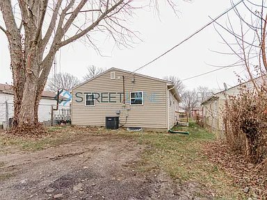 Building Photo - 2932 Lasalle St